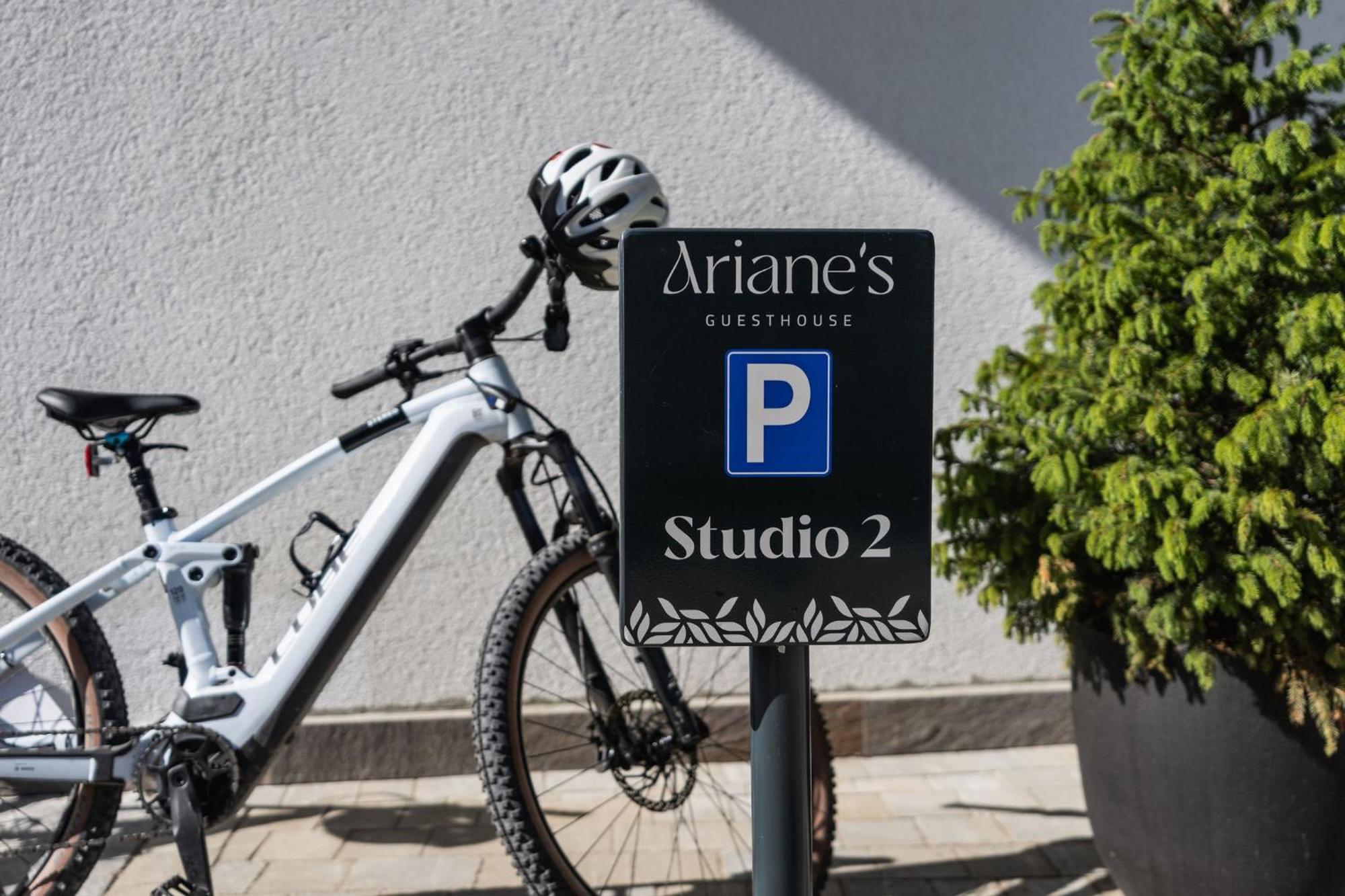 Sexten Ariane'S Guesthouse מראה חיצוני תמונה